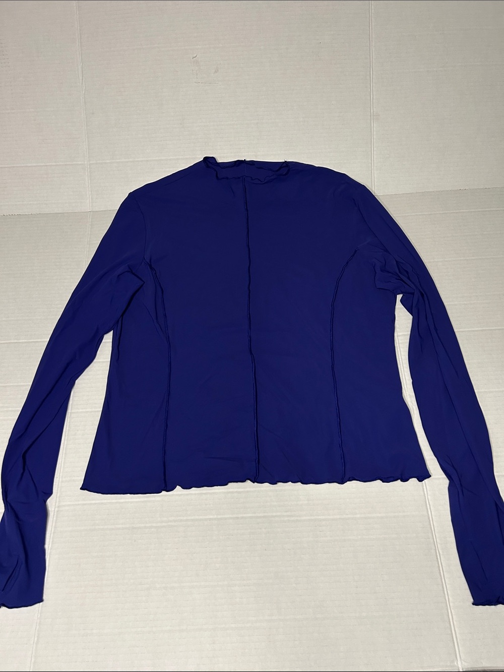 H&M MOVE Size Small Body Crop Top. Dressy with lots of stretch and thumb holes.